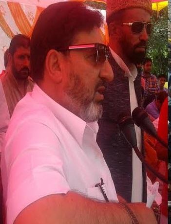 Govt committed to improve socio-economic status of Poonch district, asks people to involve in dev process
